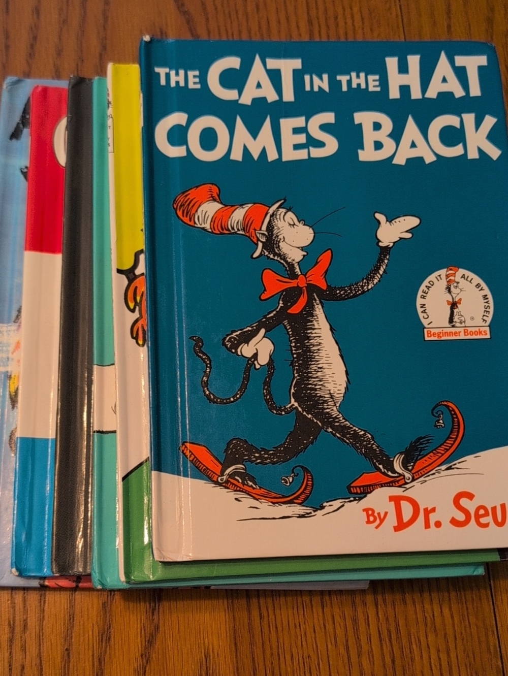 Lot Of 6 Beginner books, including The Cat In The Hat Comes Back.
